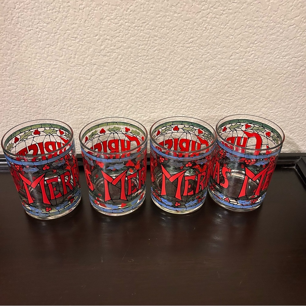 Set of 4 Vintage ”Merry Christmas" Stained Glass Tumbler By Cera Houze in 1970